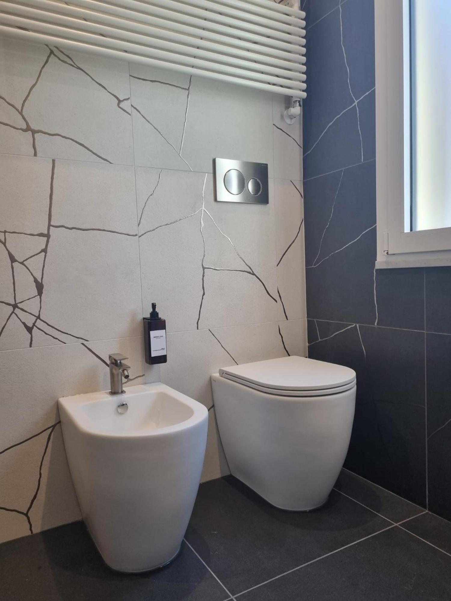 B&B La Magnolia Savona Bagian luar foto
